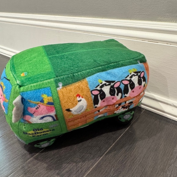 NWOT Cuddle Barn Old MacDonald Farm Green Gray Plush Cartoon Sing Along Bus Toy - Picture 3 of 8